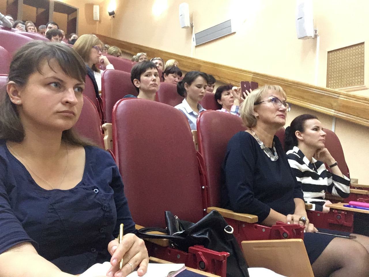 В Хабаровске состоялся образовательный курс для врачей «Взаимодействие с пациентов в ситуации перинатальной потери»