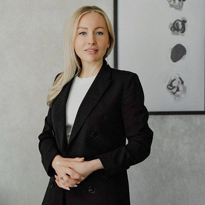 Сегодня мы поздравляем с днём рождения председателя Попечительского совета фонда «Свет в руках» Елену Свирину